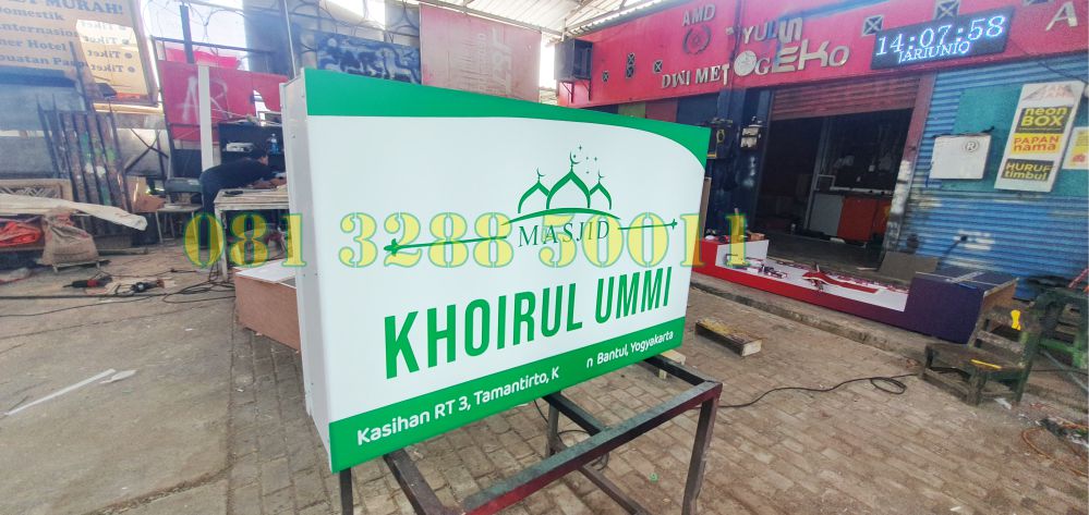 Stiker cutting neon box